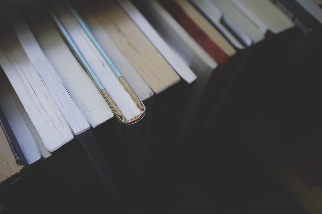 Books, education, knowledge — Adjusting Strategy for Final Table Play