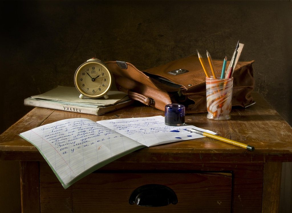 School work, write, still life — Slot Online dan Konsep Time on Device