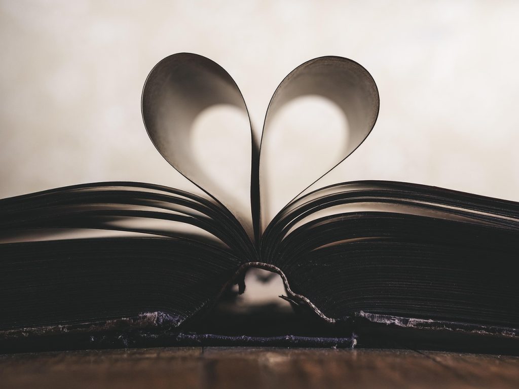 Valentines day background, paper, heart — Which Is Better? Comparing Jeetwin App and Browser Versions